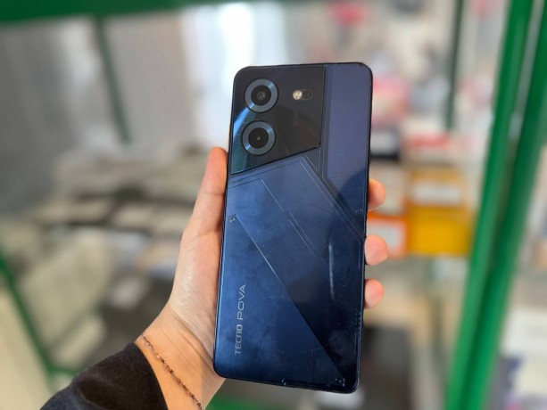 Tecno Pova 5