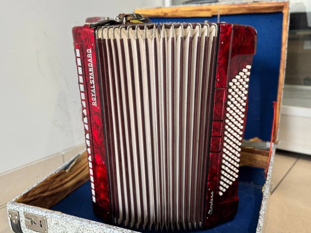 Royal Standard Montana  (120/12)