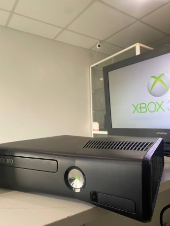 Microsoft Xbox 360 S