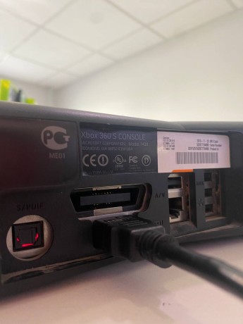 Microsoft Xbox 360 S