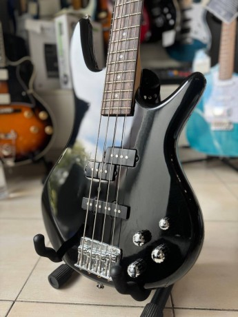 Ibanez Gsr200