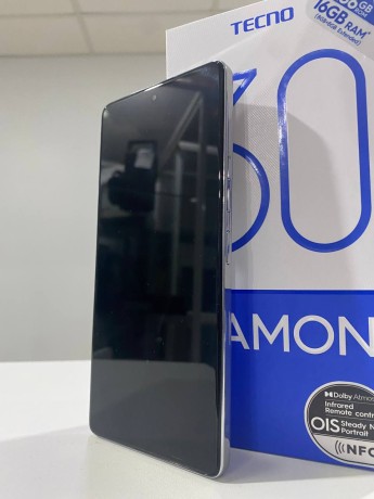 Tecno Camon 30