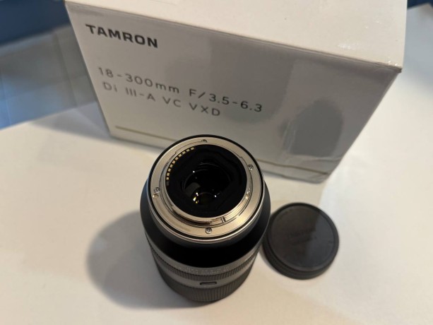 Tamron 18-300Mm F/3.5-6.3 Di Iii-A Vc Vxd