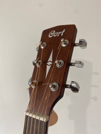 Cort Earth60-Op
