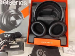 STEELSERIES Arctis Nova Pro