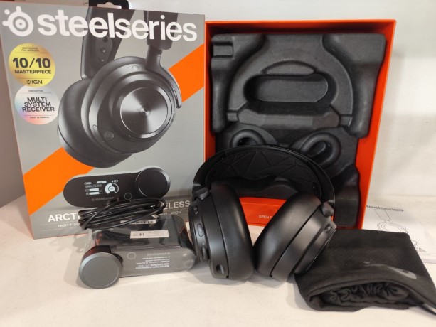 STEELSERIES Arctis Nova Pro