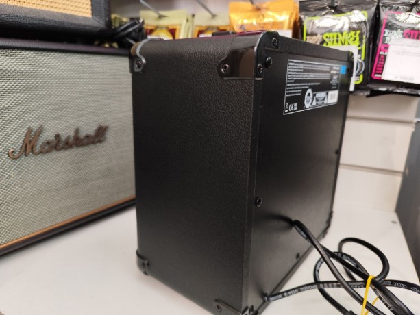 Marshall Mg10g