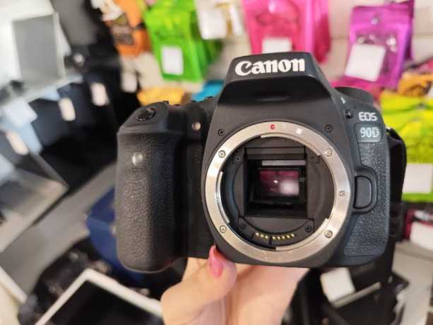 Canon Eos 90D