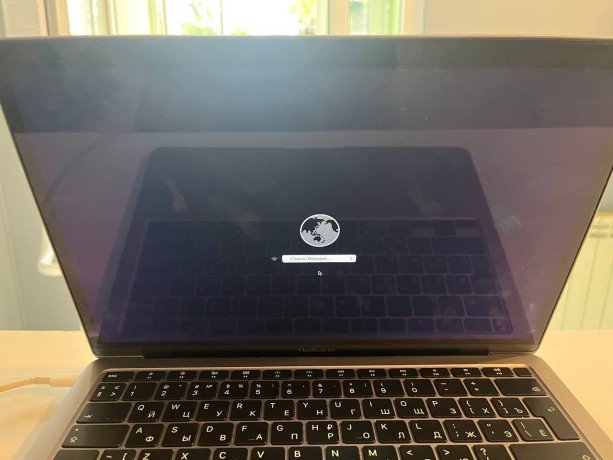Apple Macbook Air 13 (2020, Retina)