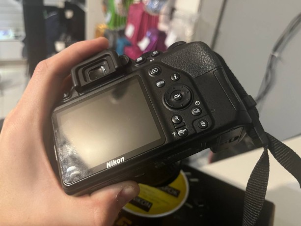Nikon D3500