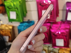 Apple iPhone 15