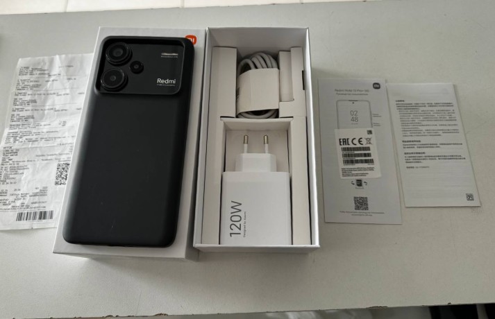 Xiaomi Redmi Note 13 Pro+