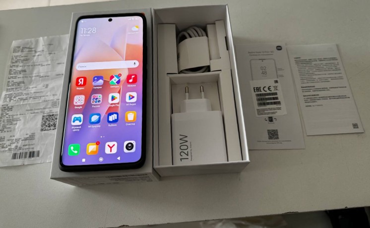 Xiaomi Redmi Note 13 Pro+