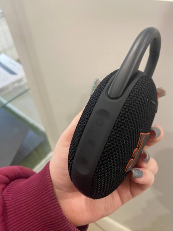 JBL Clip 5