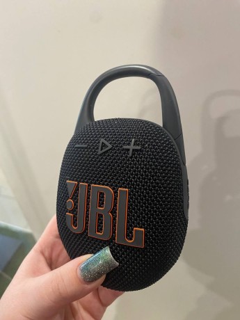 JBL Clip 5