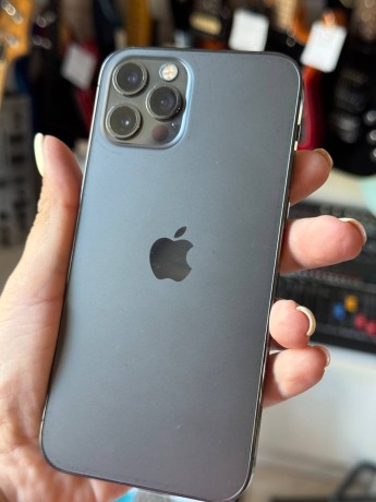 Apple iPhone 12 Pro