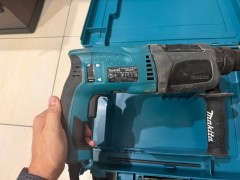 Makita Hr2470