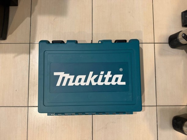 Makita Hr2470