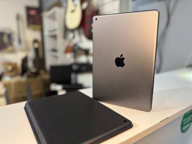 Apple iPad (8-Го Поколения) (2020)