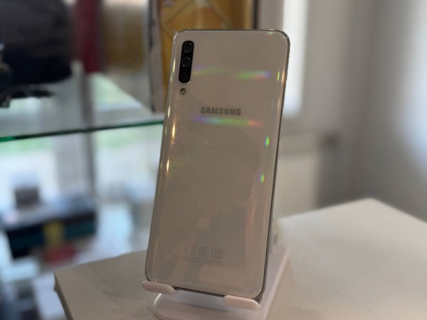 Samsung Galaxy A50