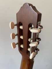 Yamaha C40