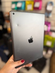 Apple iPad (7-Го Поколения) (2019)