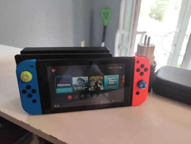 Nintendo Switch Neon Red/Neon Blue