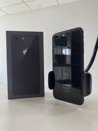Apple iPhone 8 Plus