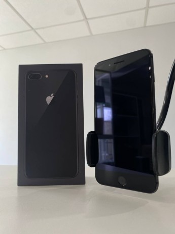 Apple iPhone 8 Plus