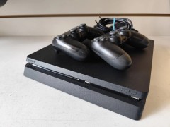 Sony Playstation 4 Slim