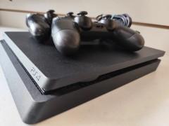 Sony Playstation 4 Slim