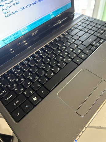Acer Aspire 5560