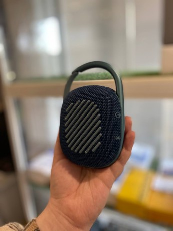 JBL Clip 4