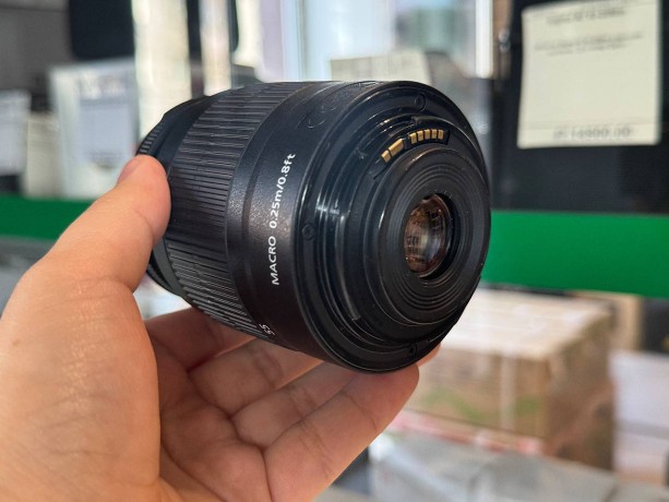 Canon Ef-S 18-55Mm F/3.5-5.6 III