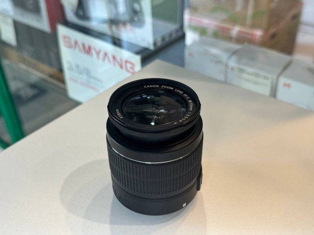 Canon Ef-S 18-55Mm F/3.5-5.6 III