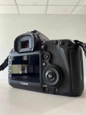 Canon Eos 5D Mark III Body