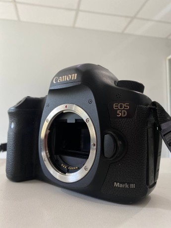 Canon Eos 5D Mark III Body