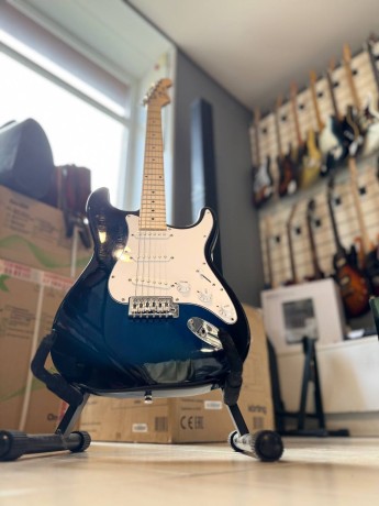 LEX Stratocaster Basic Series