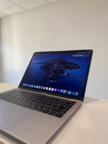 Apple Macbook Pro 13  2016