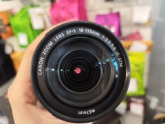 Canon Zoom Lens Ef-S 18-135Mm 1:3.5-5.6 Is Stm