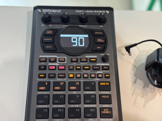 Roland Sp-404Mk2