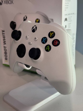 Microsoft Xbox Series Robot White