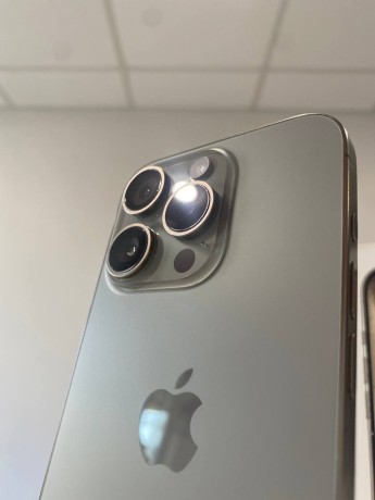 Apple iPhone 15 Pro