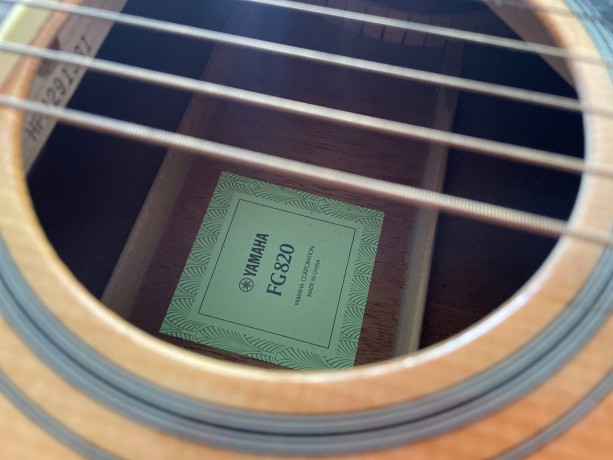 Yamaha Fg820
