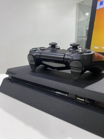 Sony Playstation 4 Slim