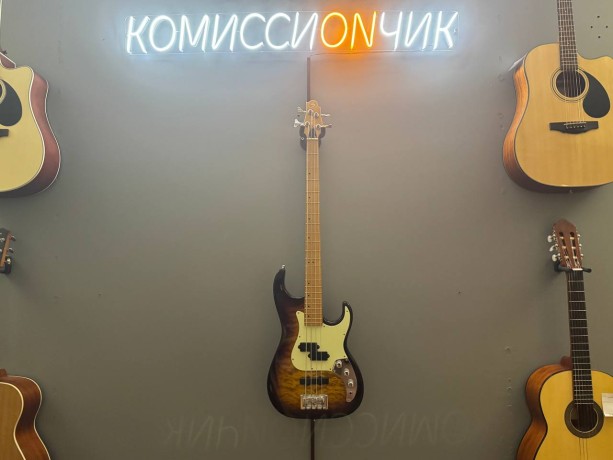 Greg Bennett Corsair