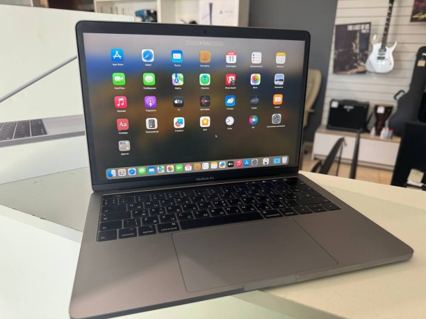 Apple Macbook Pro 13 (2 Thunderbolt) 2019