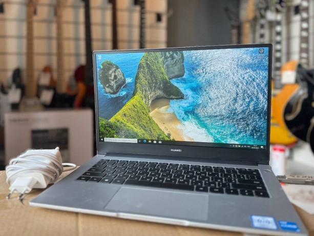 Huawei Matebook D 14