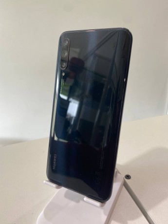 Huawei Y9s