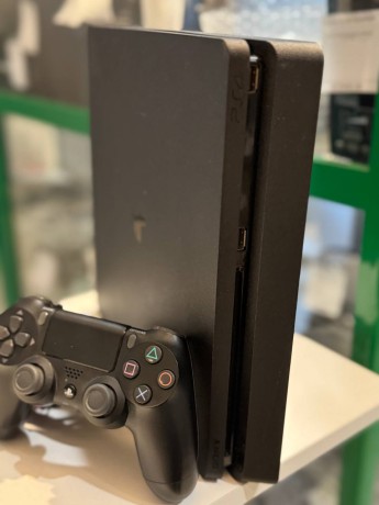Sony Playstation 4 Slim
